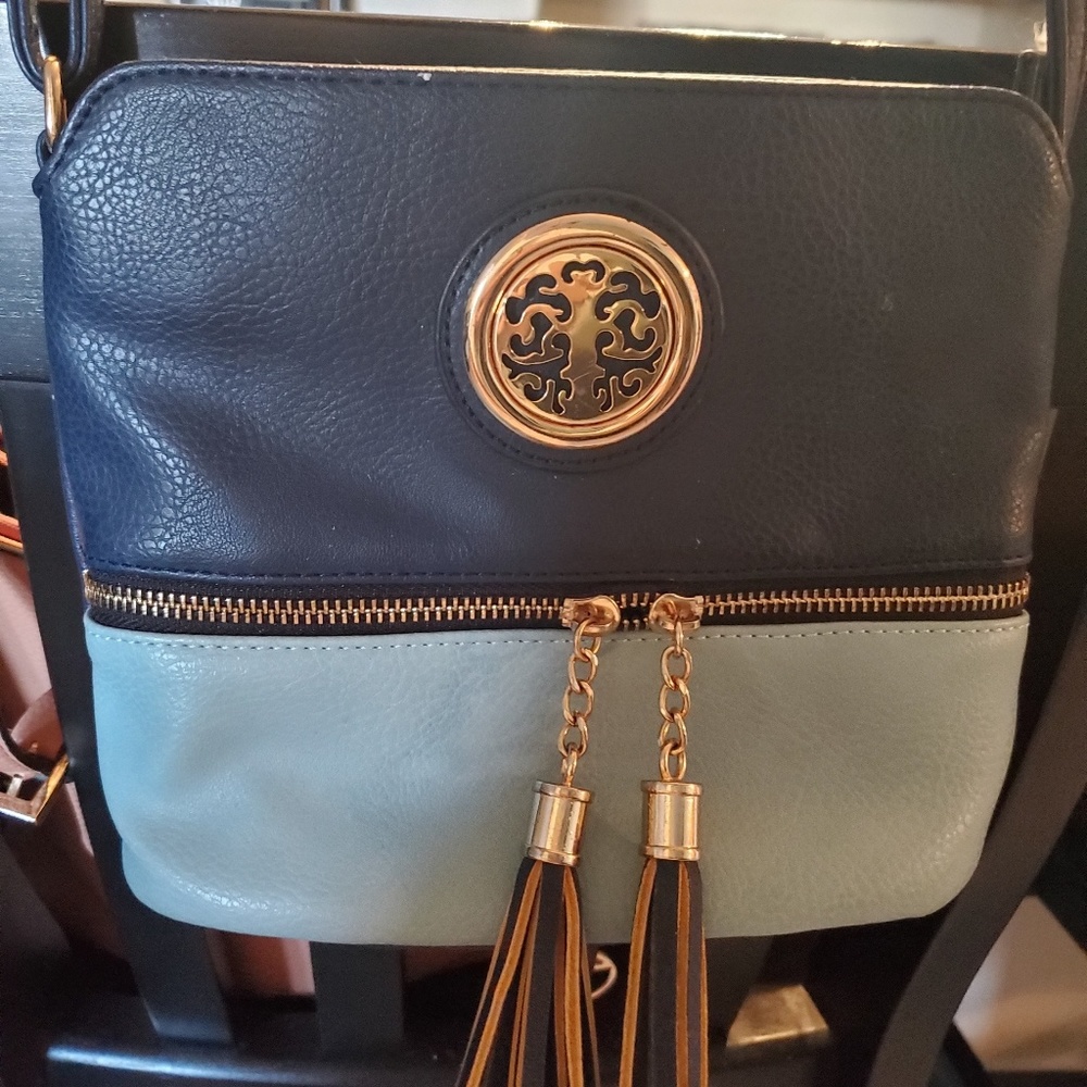 Crossbody purse